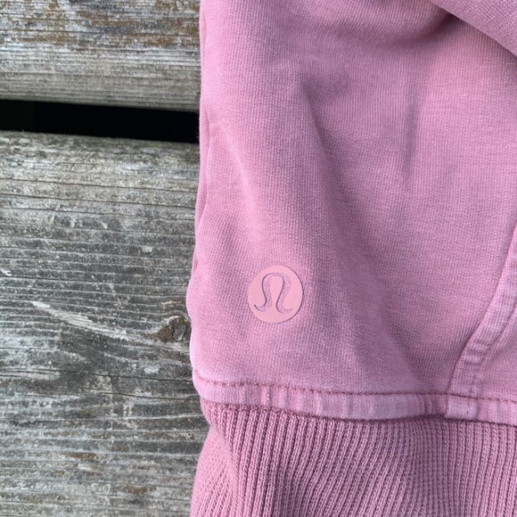 Lululemon Scuba Pullover
Washed Quicksand - Picture 12 of 13